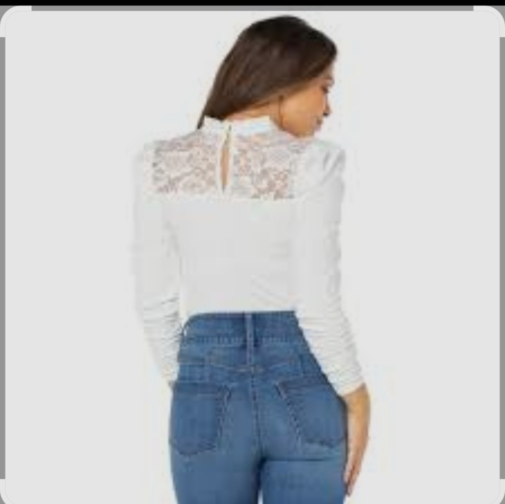 Celebrity Pink White Fitted Embellished Blouse - Picture 2 of 8